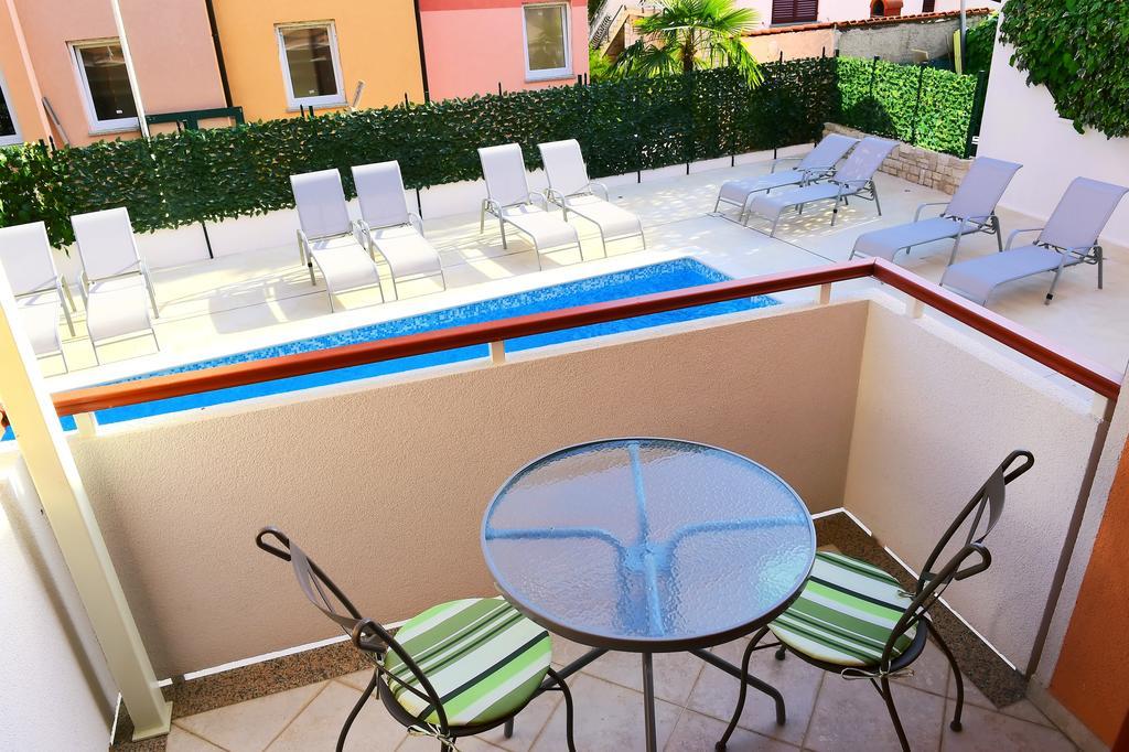 Apartments Zdjelar Пореч Экстерьер фото