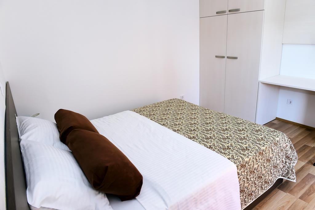 Apartments Zdjelar Пореч Экстерьер фото