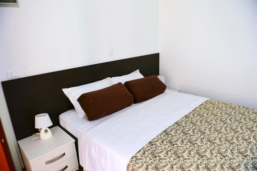Apartments Zdjelar Пореч Экстерьер фото