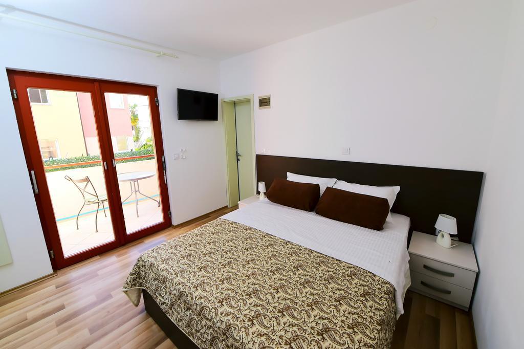 Apartments Zdjelar Пореч Экстерьер фото