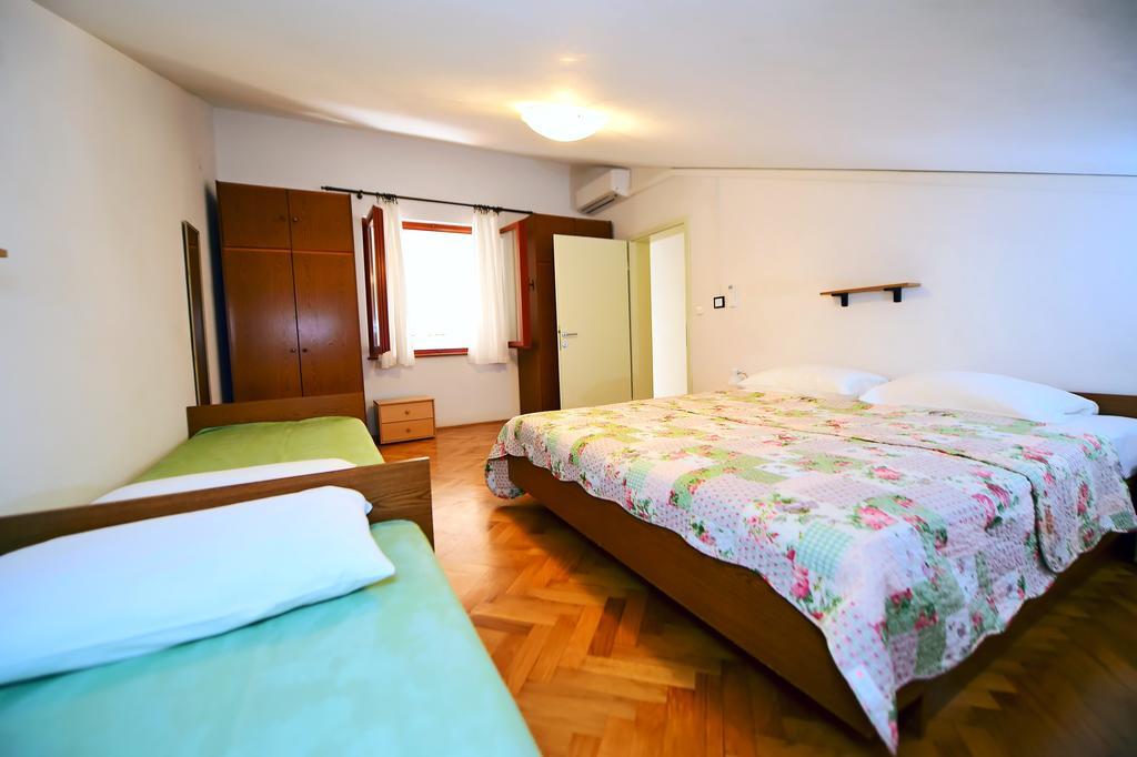 Apartments Zdjelar Пореч Экстерьер фото