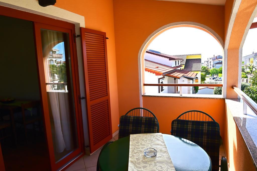 Apartments Zdjelar Пореч Экстерьер фото
