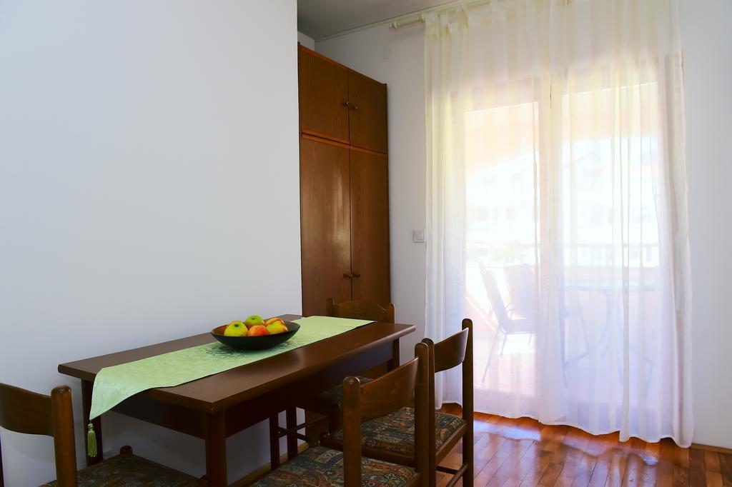 Apartments Zdjelar Пореч Экстерьер фото