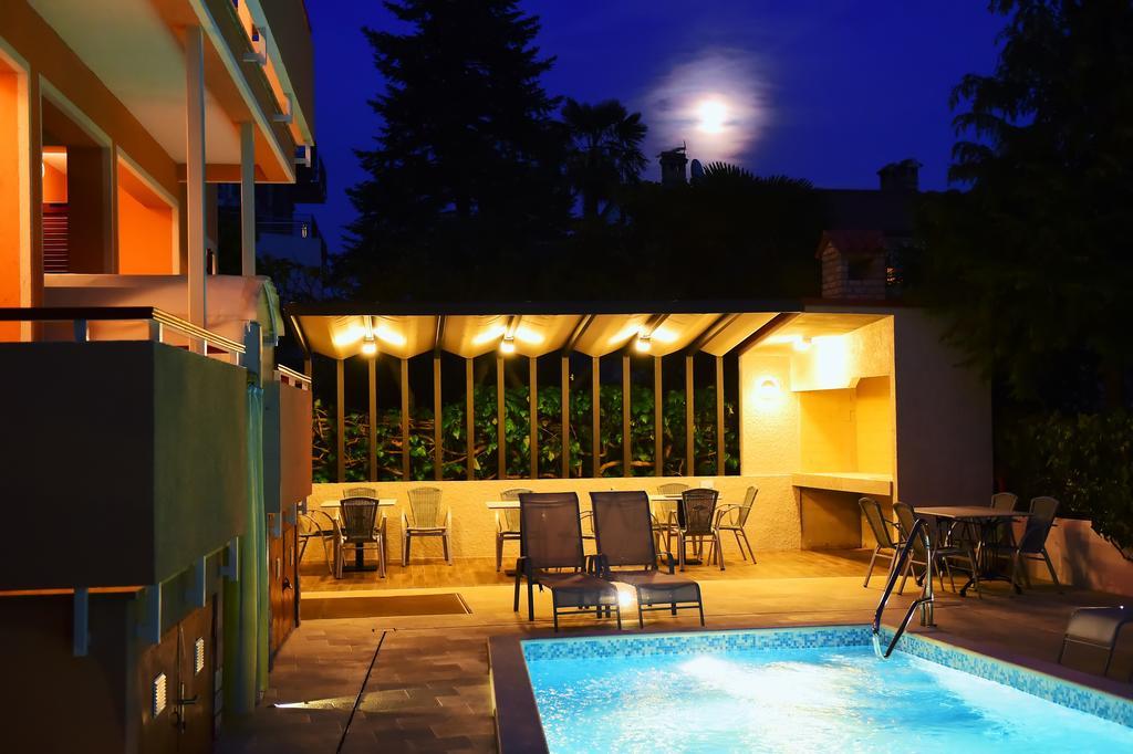 Apartments Zdjelar Пореч Экстерьер фото
